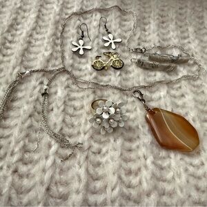 Lot of 6 jewelry